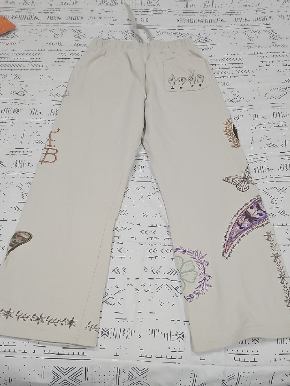 Agua Bendita Winny Graphic Sweatpant - Picture 6 of 8